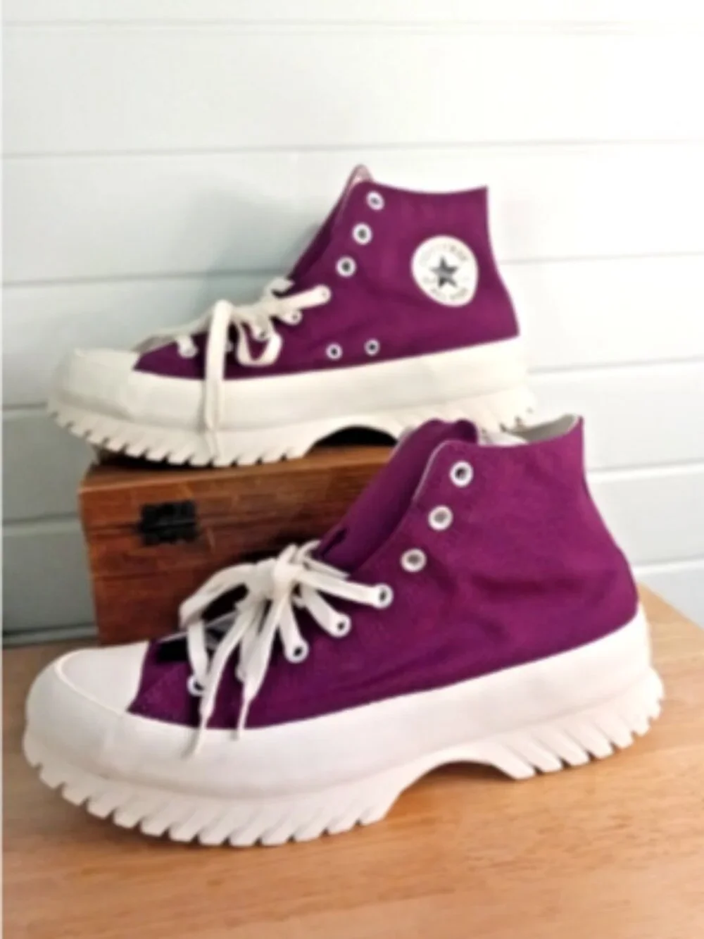 NEW Converse Chuck Taylor Lugged 2.0 High Top Mystic Orchid A03701C Unisex 10.5 - Picture 2 of 9